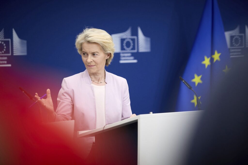 Comisia Europeană aplică provizoriu acordul UE–Mercosur. Franța nu este de acord cu acestă decizie ”lipsită de respect”