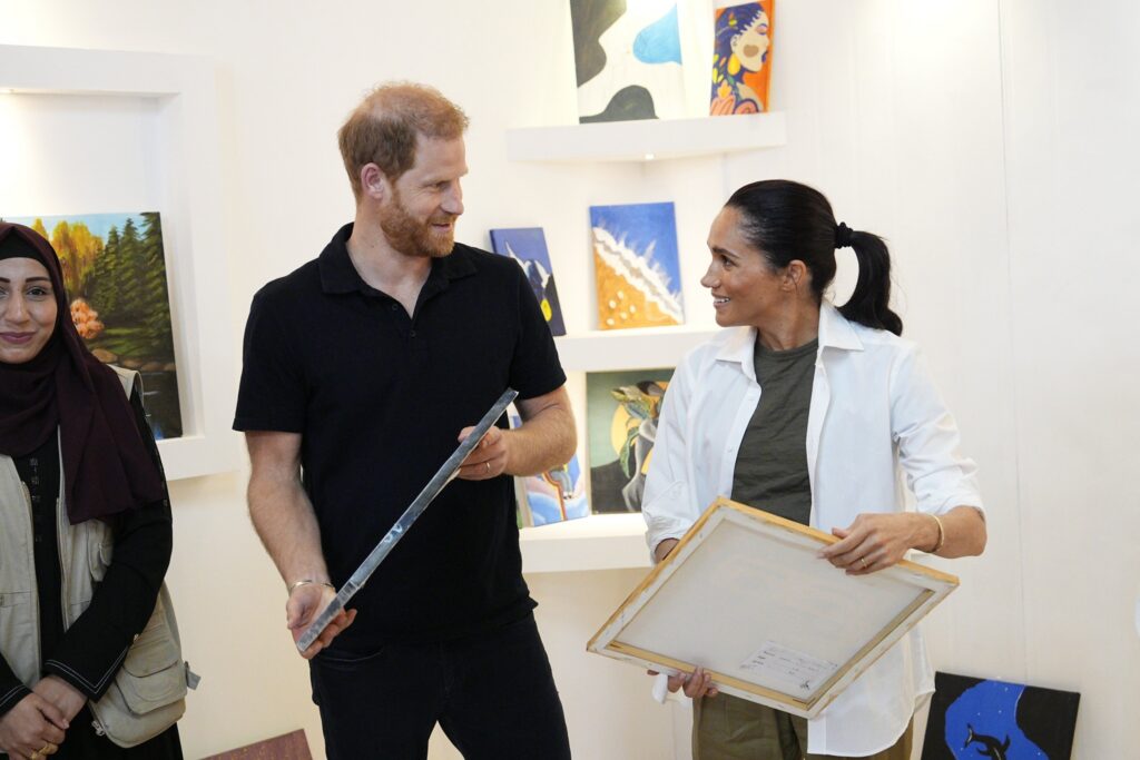 Vizită oficială în Iordania. Harry și Meghan, alături de evacuații din Gaza