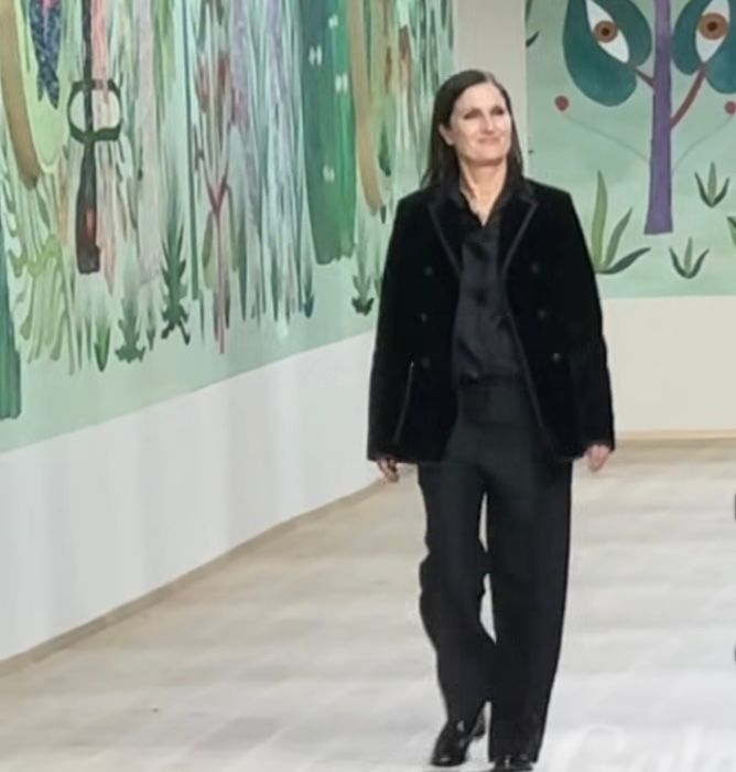 Maria Grazia Chiuri preia conducerea Fendi. Ea combină moștenirea brandului cu inovații și sustenabilitate