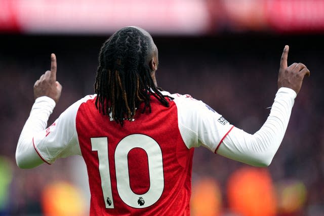 Credință și antrenament. Cum a reușit Eberechi Eze să îmbine religia cu fotbalul