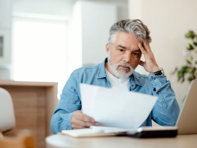 Din ce în ce mai multe gospodării ajung sub pragul sărăciei din cauza facturilor la energie