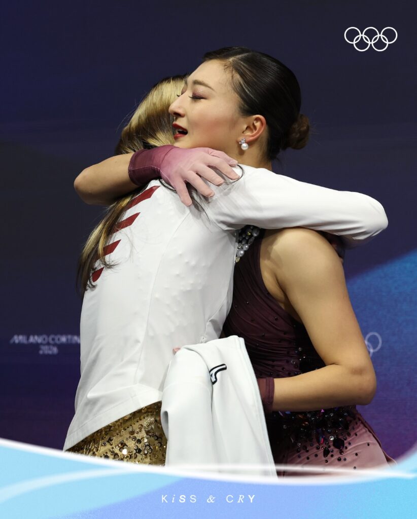 Alysa Liu și Kaori Sakamoto