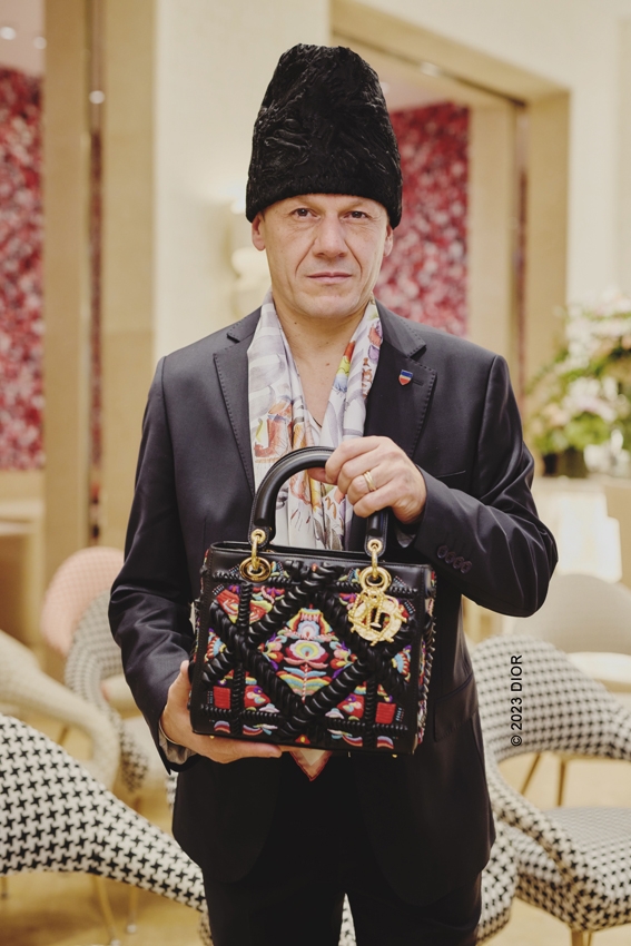 Mircea Cantor, sursă foto: Facebook