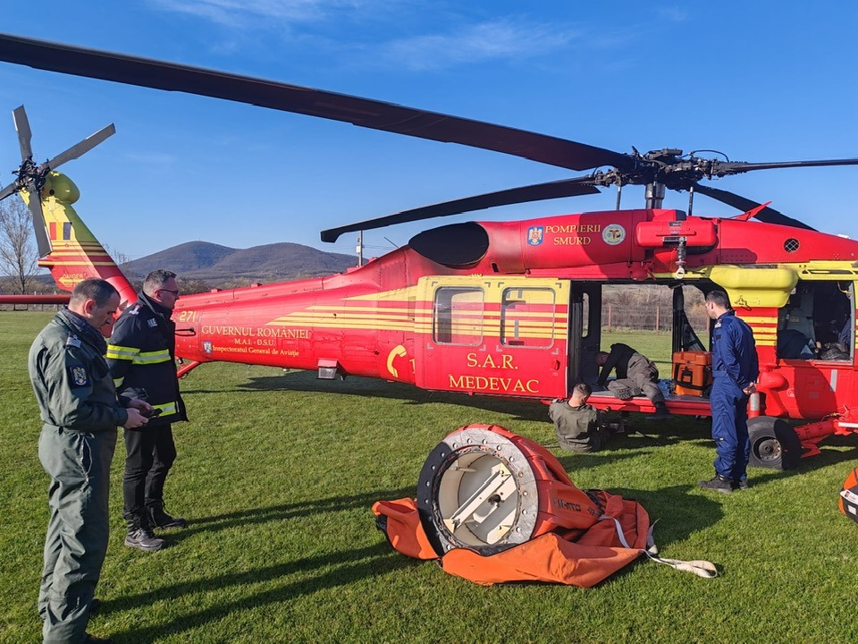 Elicopter Black Hawk al Inspectoratului General de Aviație Sursa: facebook/ Departamentul pentru Situaţii de Urgenţă