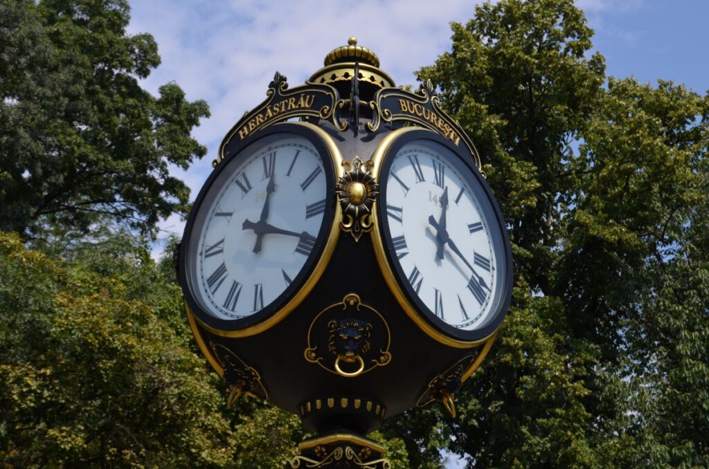 Impozitul pe venit, mărul discordiei în București. Cum a fost împărțit bugetul, la un an și jumătate după referendum