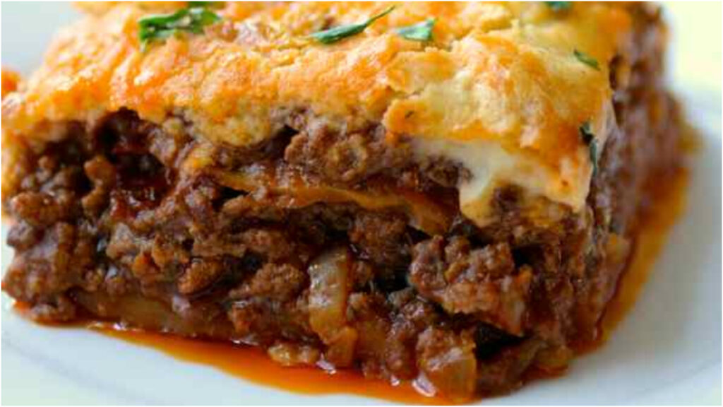 Musacaua de post, o rețetă tradițională adaptată în versiunea lui Radu Anton Roman