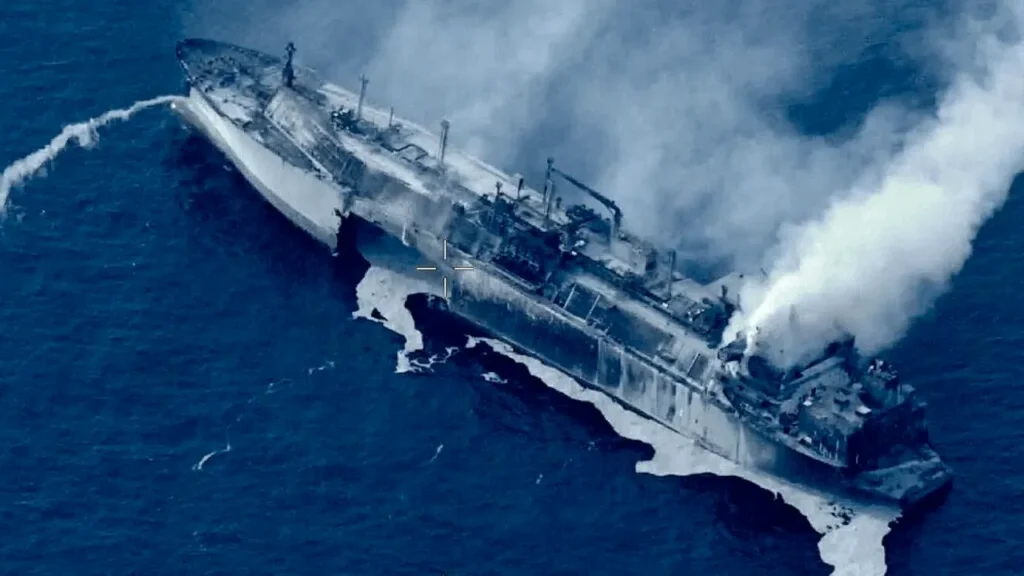 „Bombă ecologică” în Marea Mediterană: petrolier rusesc avariat riscă să explodeze în orice moment