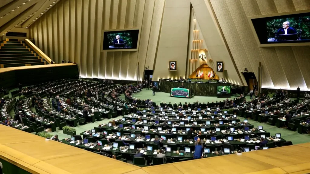 Iranul, aproape de desemnarea unui nou lider suprem după moartea lui Ali Khamenei. Presa vorbește despre un consens majoritar