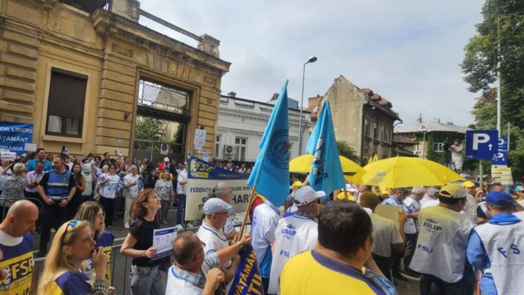 Profesorii, îndemnați de sindicate să boicoteze simulările examenelor naționale