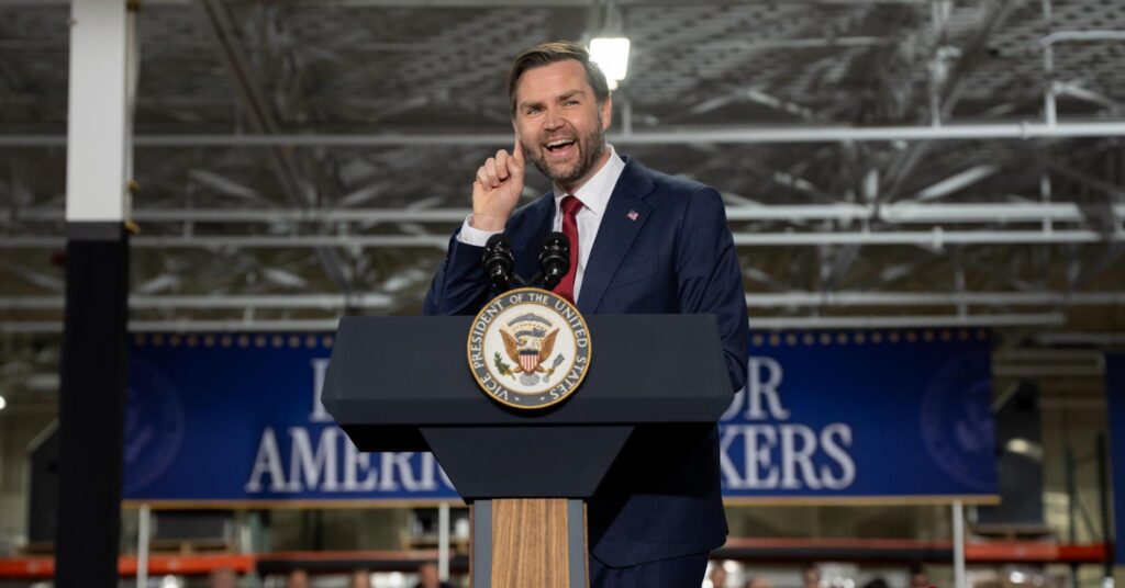 JD Vance este preferatul republicanilor pentru viitoarea candidatură la Casa Albă. Dar Marco Rubio vine tare din spate