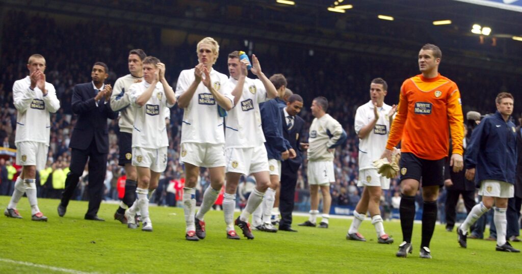 Jucătorii echipei Leeds United/ Sursa: planetfootball.com