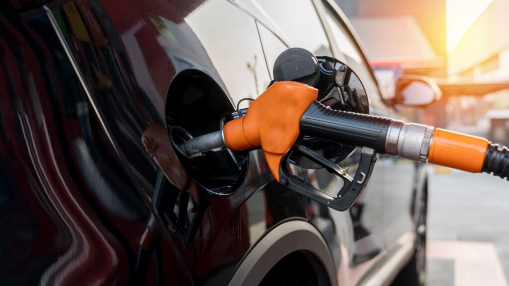 Ministerul Finanțelor compensează creșterea prețului motorinei. Propunere de 650 de milioane de lei