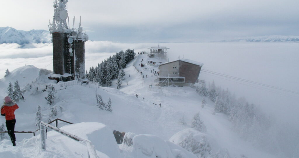Ultima strigare! Doar în acest weekend se mai poate schia în Poiana Brașov, destinația favorită din România 
