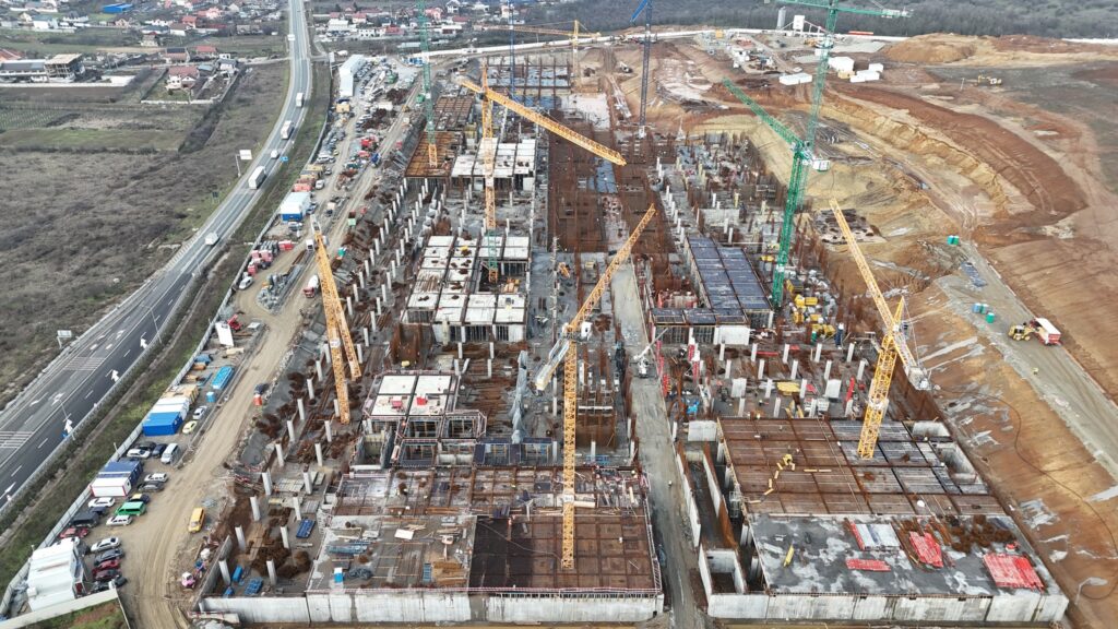 Spitalele regionale: Craiova urcă la etajul 2, Iașii toarnă piloții, Clujul așteaptă instanța