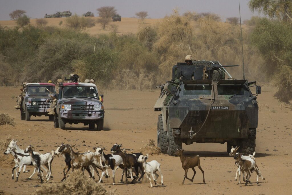 Rusia își extinde prezența militară în Africa: Kremlinul confirmă implicarea în conflictul din Mali