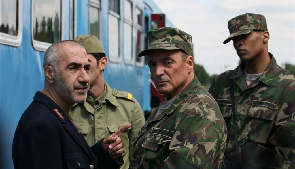 CALIFORNIA DREAMIN’ (NESFARSIT)