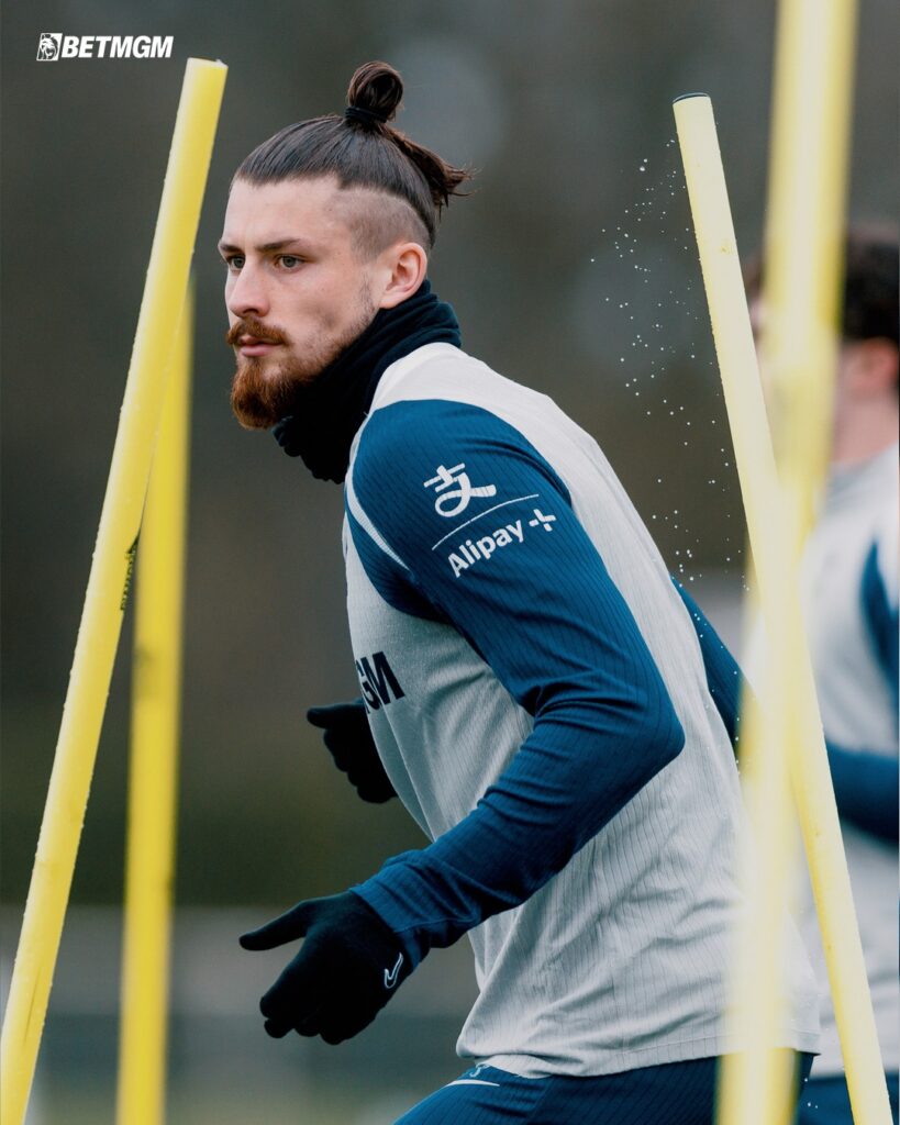 Radu Drăgușin-Tottenham Hotspurs (sursa: facebook)