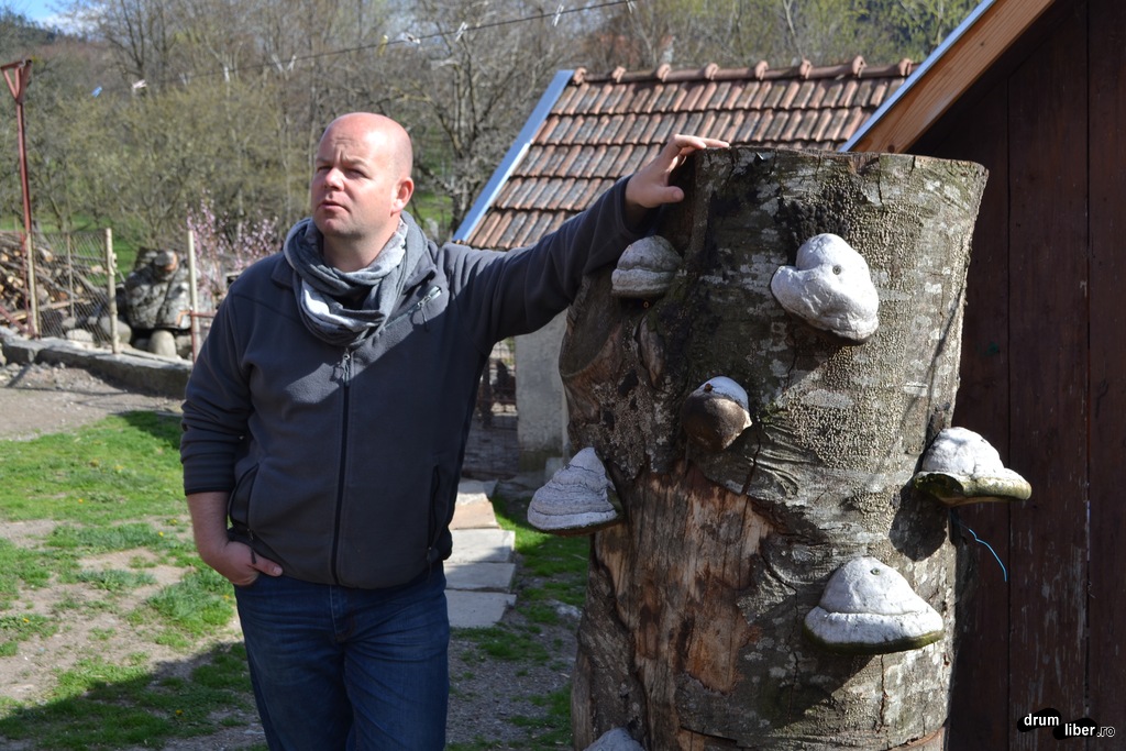 Meșteșugul cu iască din Corund, pe cale de dispariție. Zoltan Pal: „Mai sunt 7 familii care practică meseria”