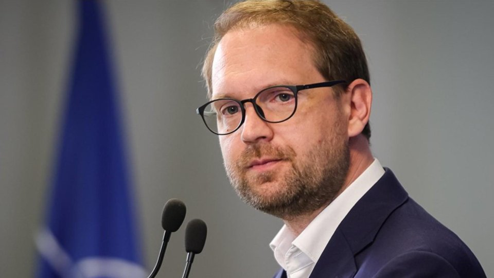 Dominic Fritz ironic la adresa PSD: „E ca o pisică care se uită în oglindă și vede un leu”