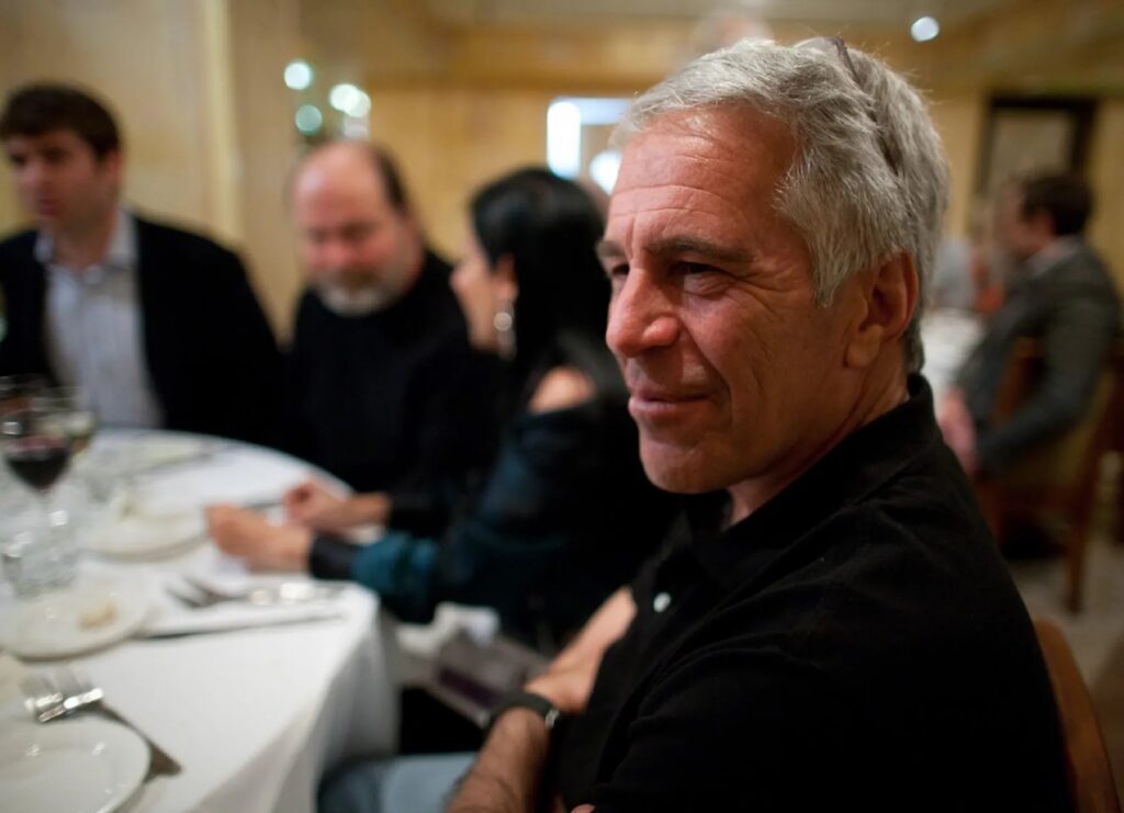 Patru apartamente în Kensington, 53 de bilete de Eurostar și zero investigații. BBC dezvăluie infrastructura londoneză a rețelei Epstein, ignorată ani de rând de Metropolitan Police