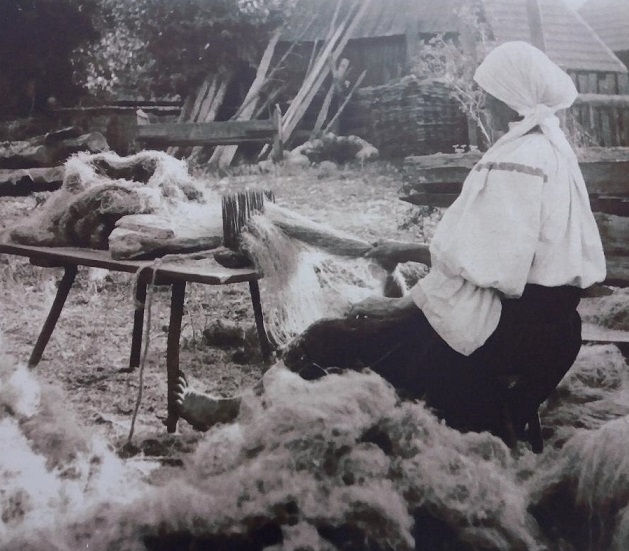 „Câții-câții, tors-ai câlții?" Joimărica, justiția populară care bate la fereastră în Joia Patimilor