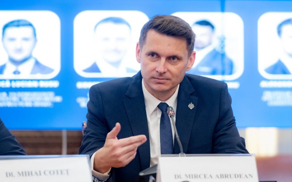 Parlamentul votează moțiunea de cenzură PSD-AUR săptămâna viitoare. Mircea Abrudean (PNL): „Vom face tot ceea ce este posibil pentru a o bloca”