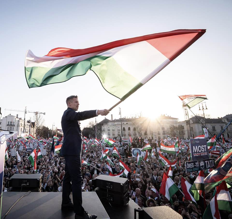 Ungaria se pregătește să celebreze sfârșitul celor 16 ani de guvernare ai lui Viktor Orbán