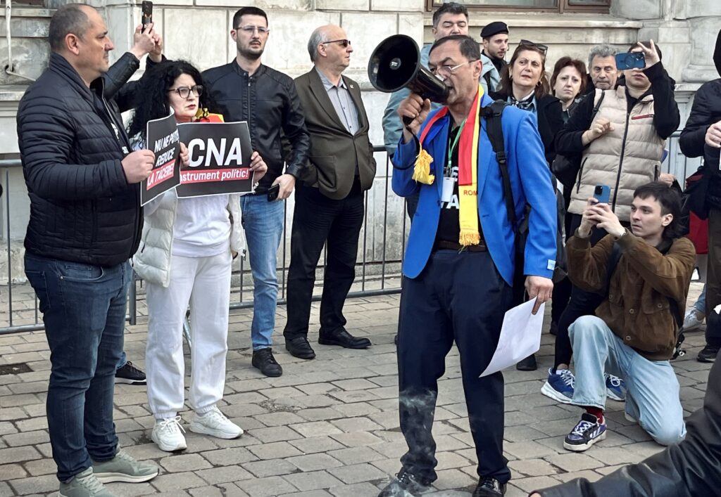 Portavocea este „arma” protestatarului. (sursă foto: arhivă News Edge)