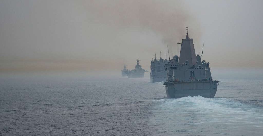 Iran și Oman introduc taxe pentru tranzitul prin Strâmtoarea Ormuz în contextul armistițiului cu SUA