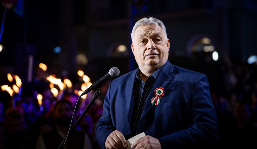 Viktor Orbán și-a depus demisia din fruntea Fidesz, partid pe care el l-a fondat. Dar colegii încă nu acceptă plecarea sa 