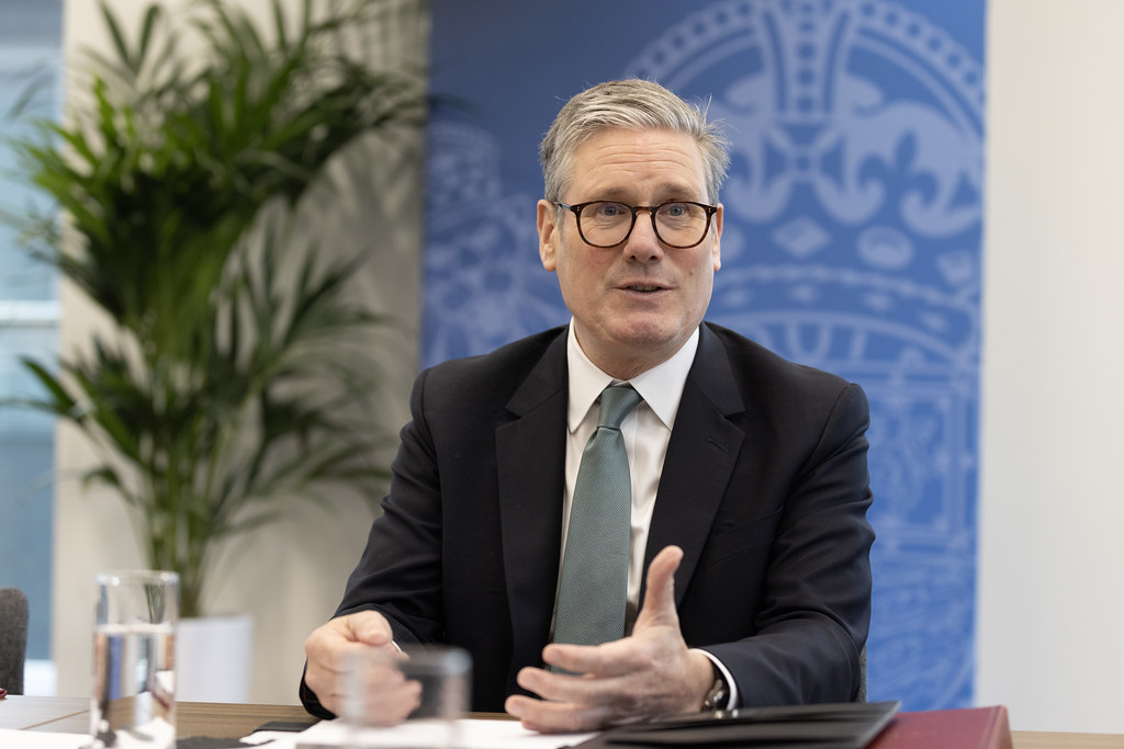 Revoltă în Partidul Laburist după alegeri. Premierul britanic Keir Starmer refuză să plece