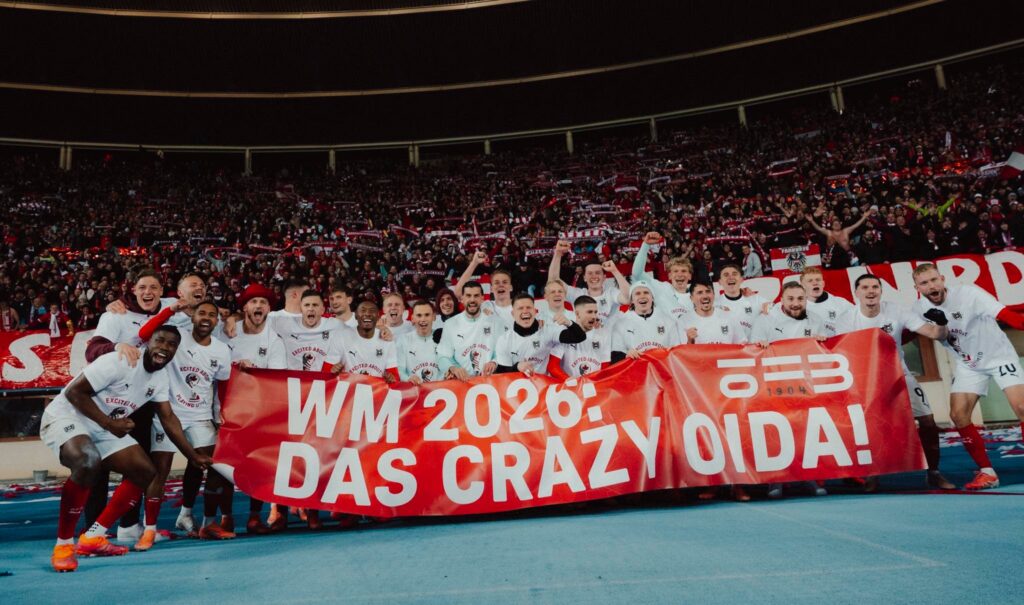 Trei selecționeri români au fost demiși după meciurile cu Austria. „Wunderteam” și „Mozart al fotbalului”