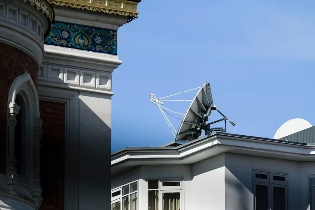 Sfârșitul neutralității confortabile. Austria acționează împotriva rețelei de spionaj rus de la Viena