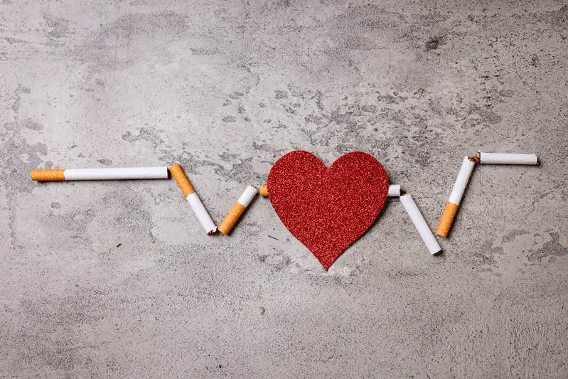 Fumat, stres, sedentarism. Trioul care lovește inima românilor