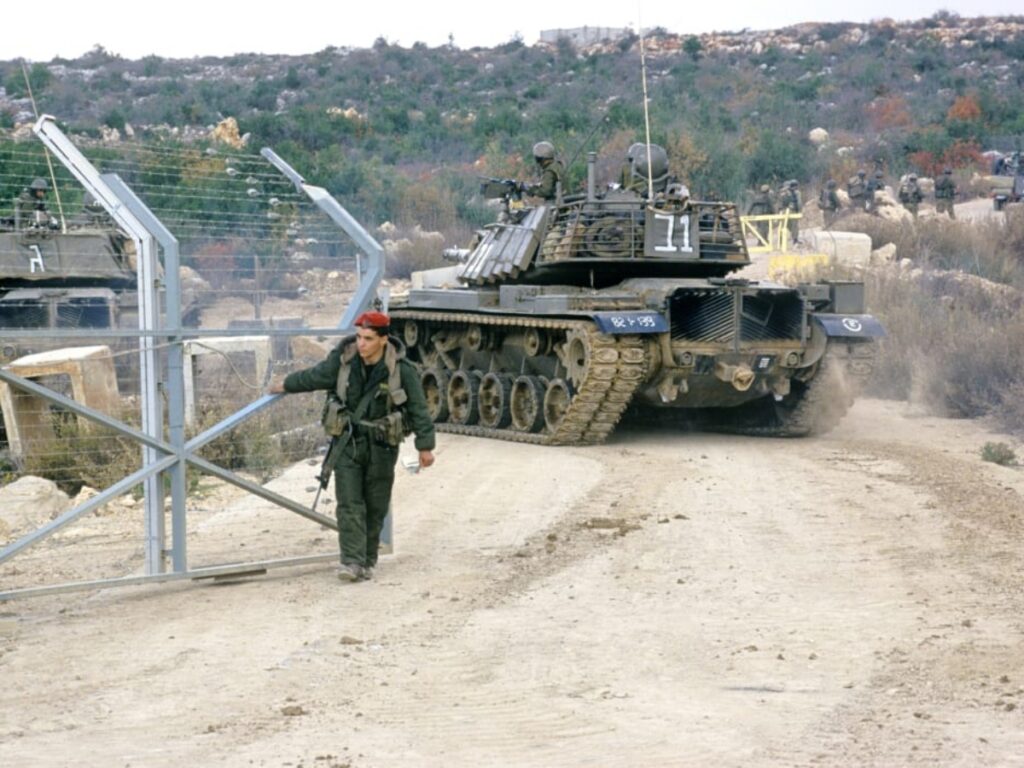 Atacurile israeliene se intensifică. 11 morți într-un sat din Liban
