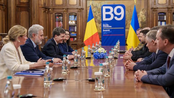 De la Marea Neagră la Arctica, de la retorică la capabilitate. Summitul B9 și rolul României în redefinirea NATO 3.0