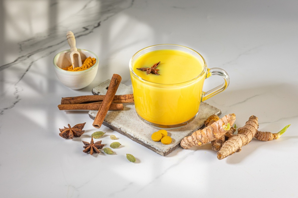 Cum îți menții energia toată ziua fără cafea. Soluții naturale și eficiente