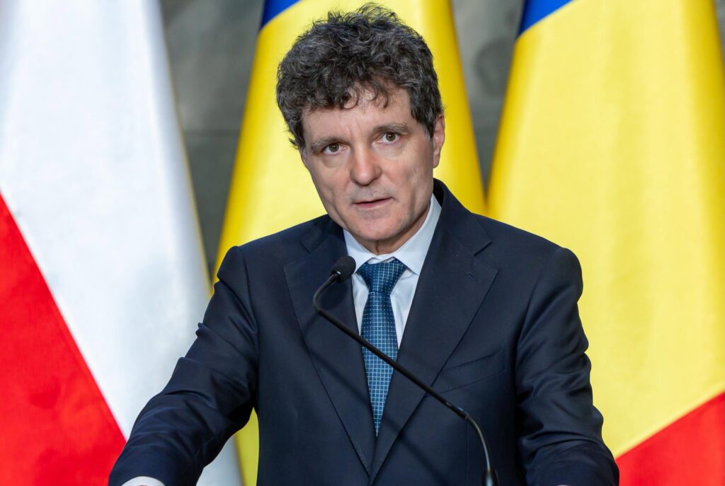 Nicușor Dan: România poate funcționa cu un guvern interimar, dar „nu e deloc o situație fericită”