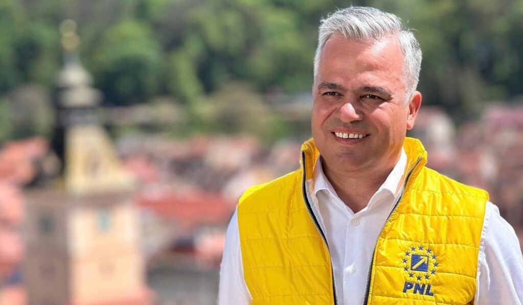 Adrian Veștea vrea postul lui Bolojan: „Solicit o confruntare democratică pentru șefia partidului”