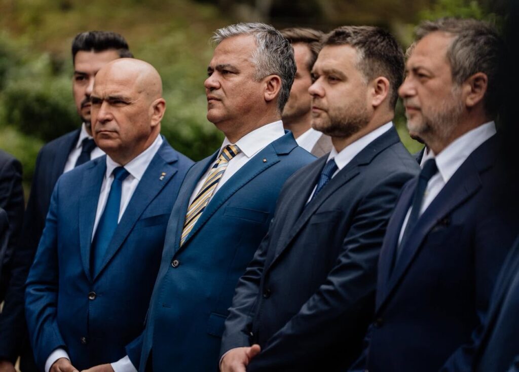 Ce conține programul de guvernare al lui Adrian Veștea. Cu ce îl contrazice pe Bolojan, ce se întâmplă cu CASS-ul la mame și cu măsurile cerute de PSD