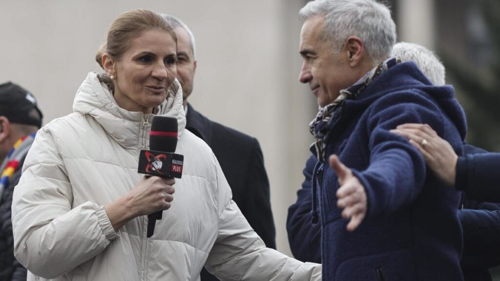 Cum și-a schimbat radical Anca Alexandrescu de două ori discursul despre Călin Georgescu în mai puțin de doi ani. De la „anchetați fermele de boți” la principal susținător și apoi din nou critic