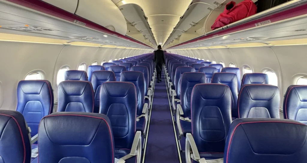Internet de mare viteză la bordul aeronavelor unei companii populare printre români. De când se va aplica