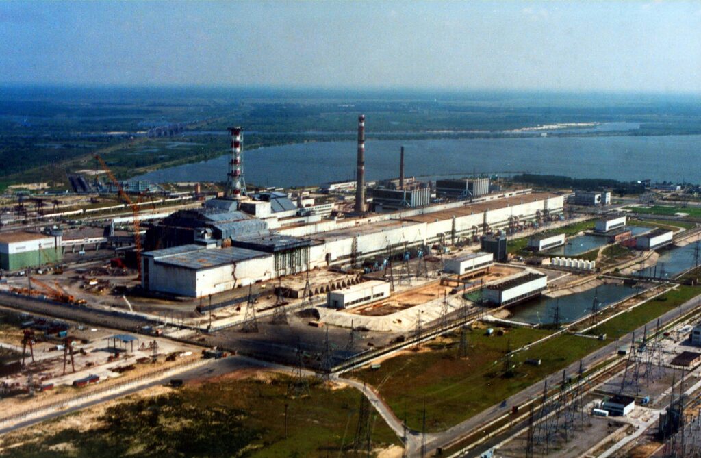Atac cu o dronă rusească lângă Cernobîl. O clădire pentru depozitarea combustibilului nuclear uzat a fost avariată