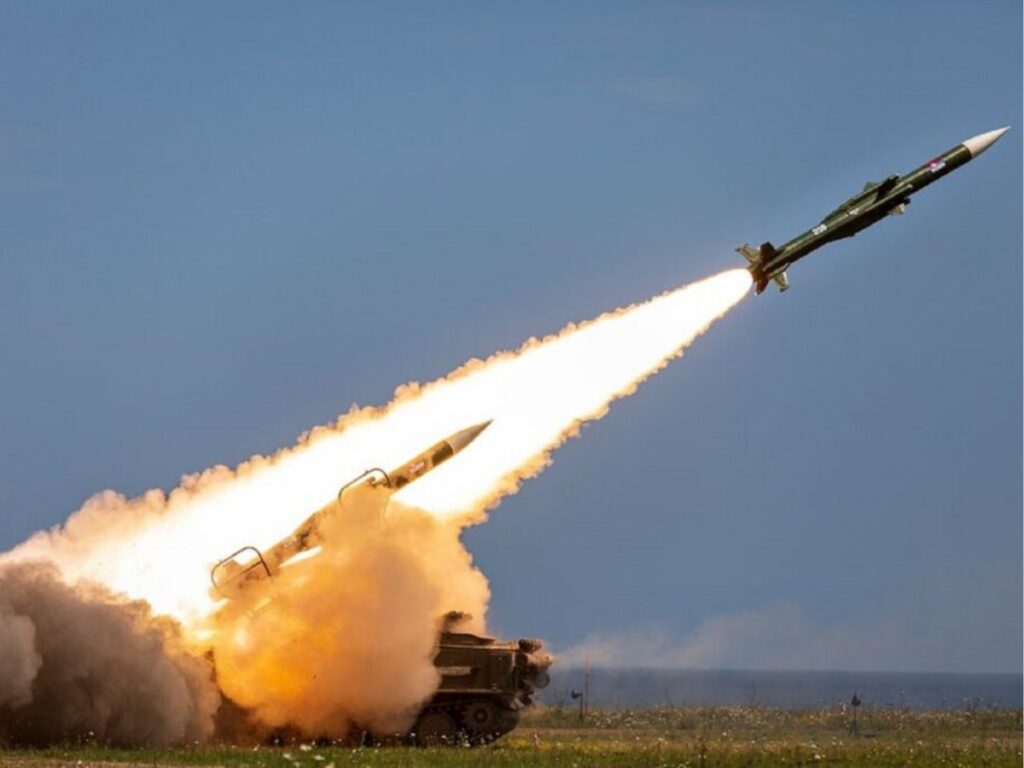 Conflictul continuă. Atacuri succesive cu drone și rachete între forțele americane și Teheran