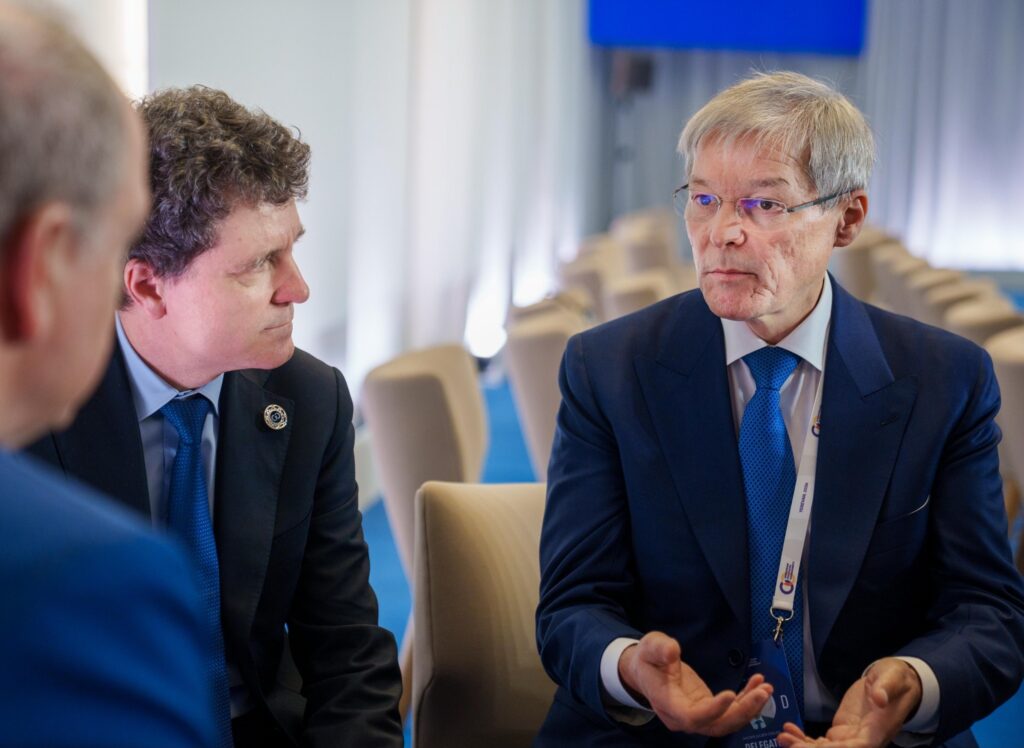 dacian-ciolos-nicusor-dan