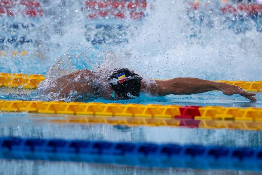 David Popovici câștigă finala la 100 metri liber! Multiplul campion român ocupă podium după podium înainte de Campionatele Europene