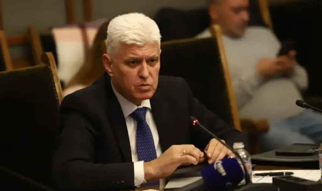 Bulgaria suspendă ajutorul militar pentru Ucraina. Guvernul de la Sofia schimbă direcția politicii externe