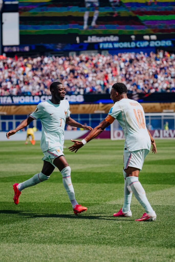 Dembele a marcat 3 goluri, iar două dintre pase au venit de la Mbappe. Sursă foto: Facebook