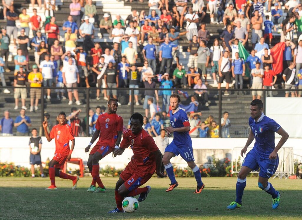 Atacantul din Haiti care a întrerupt recordul de invincibilitate al legendarului Zoff. Cea mai săracă țară de la Campionatul Mondial se întoarce la turneu după 52 de ani