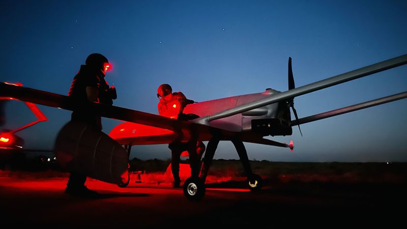 „Acest război a ajuns acum și în casele voastre”. Cum transformă Ucraina dronele cu rază lungă într-o armă strategică împotriva Rusiei